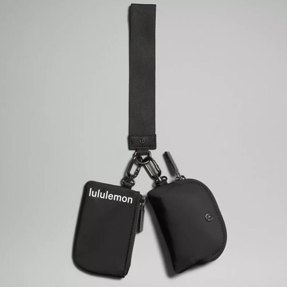 Lululemon Dual Pouch Wristlet in Black